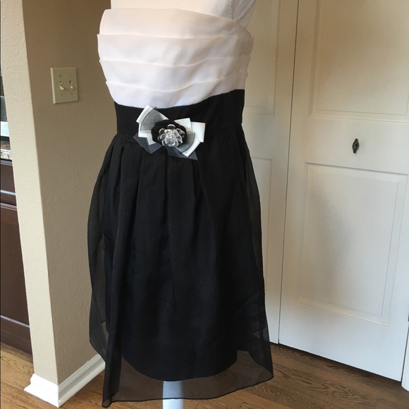 WHBM Strapless Silk Chiffon Dress - Picture 5 of 8